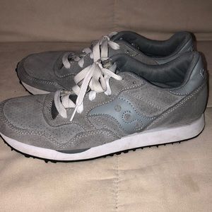 Saucony Women’sGrey Leather 8.5 Sneakers